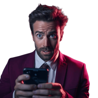 Homme surpris et concentré utilisant un smartphone, illustrant la formation e-commerce pour apprendre à vendre en ligne avec l'IA